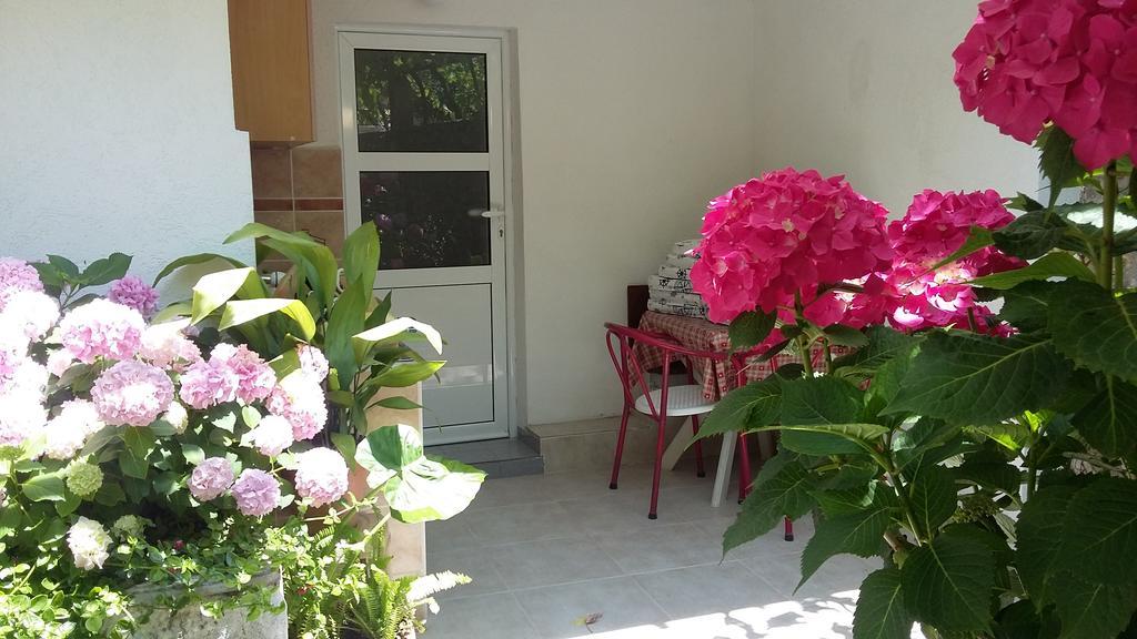 Apartments Slavica Rafailovici Будва Экстерьер фото